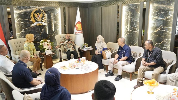 DPR Desak Hak Karyawan PT Pos Dipenuhi, Pembayaran Rp158 Miliar Diminta Segera Tuntas