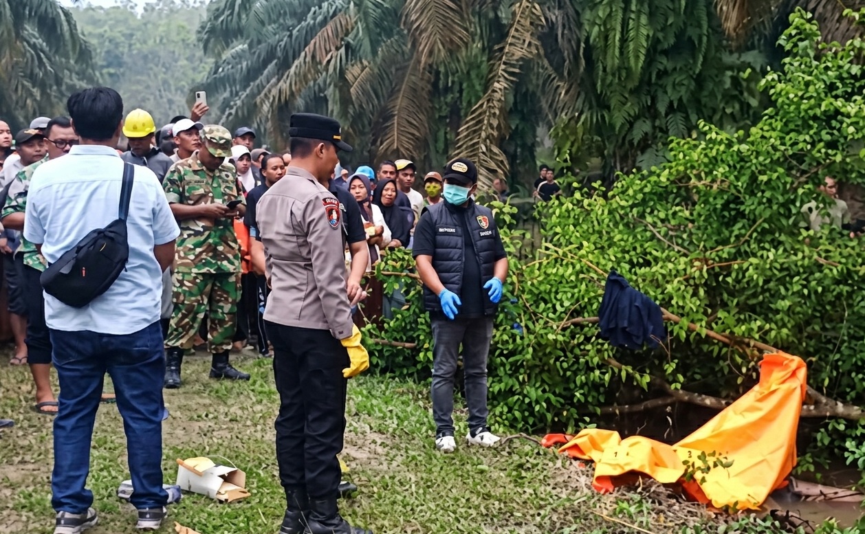 Geger Penemuan Mayat Pria di Kebun Sawit Asahan, Polisi Temukan Luka Tusuk pada Tubuh Korban